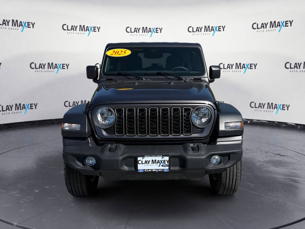 Used 2025 Jeep Wrangler Unlimited Sport AWD/4WD image 8