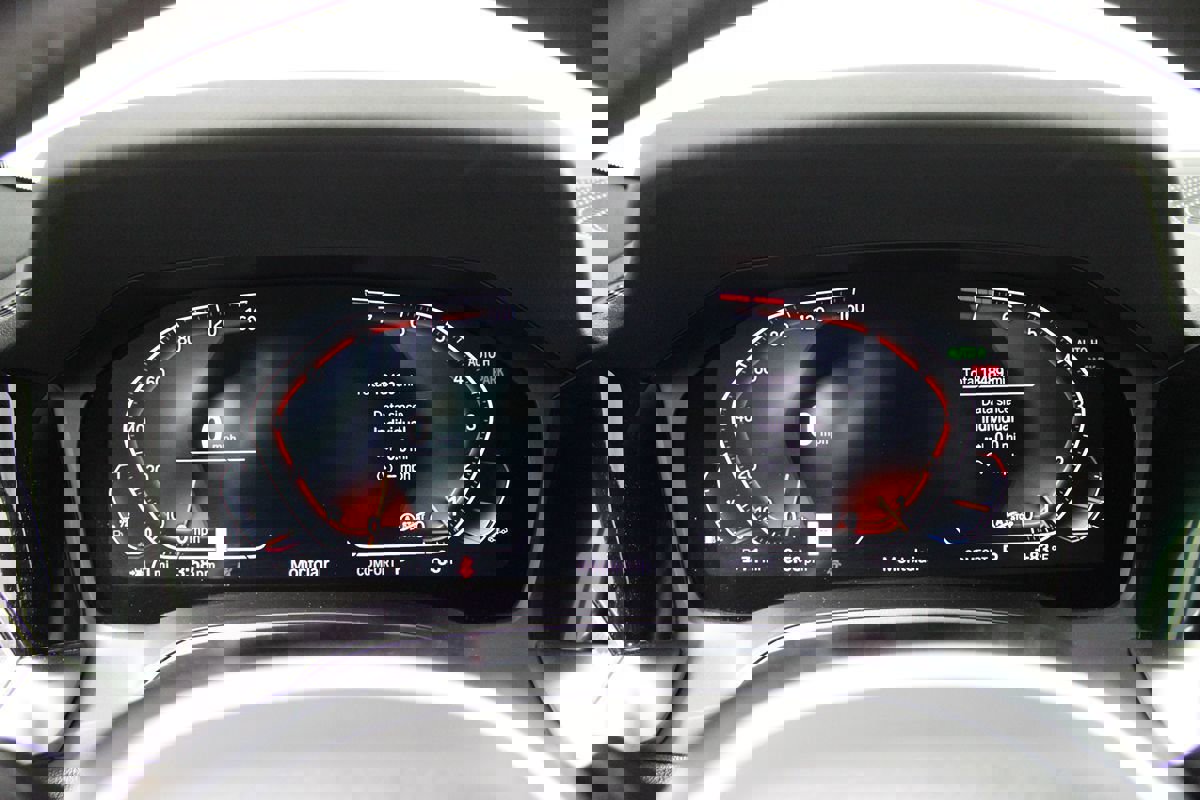 Used 2022 BMW 230i Coupe w/ Premium Package 2 image 7