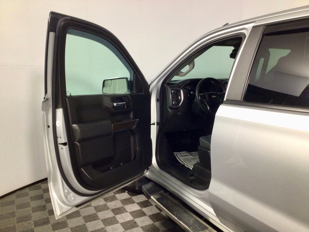 Used 2020 Chevrolet Silverado 1500 LT image 15