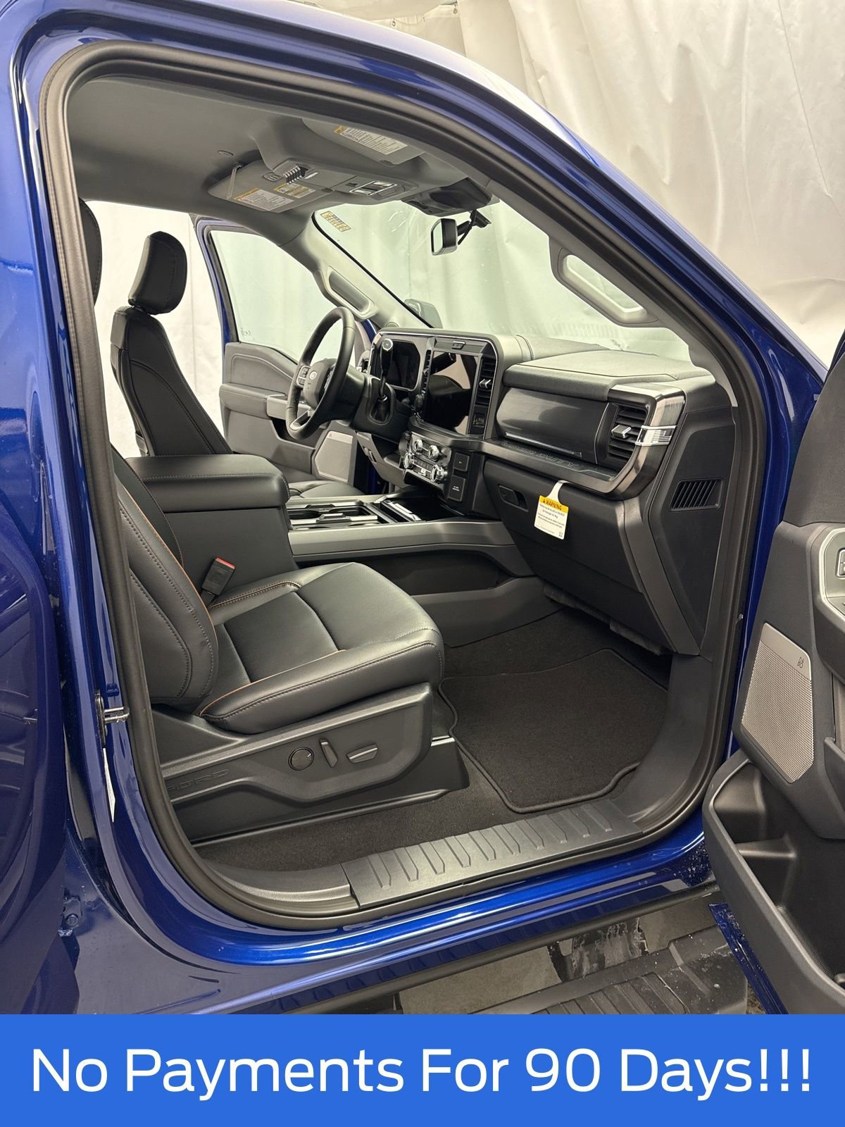 New 2026 Ford F250 Lariat w/ Black Appearance Package image 32