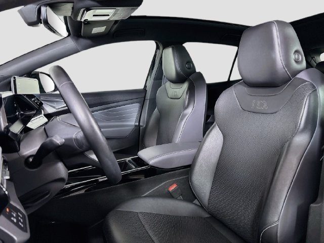 Certified 2023 Volkswagen ID.4 Pro S AWD/4WD image 24