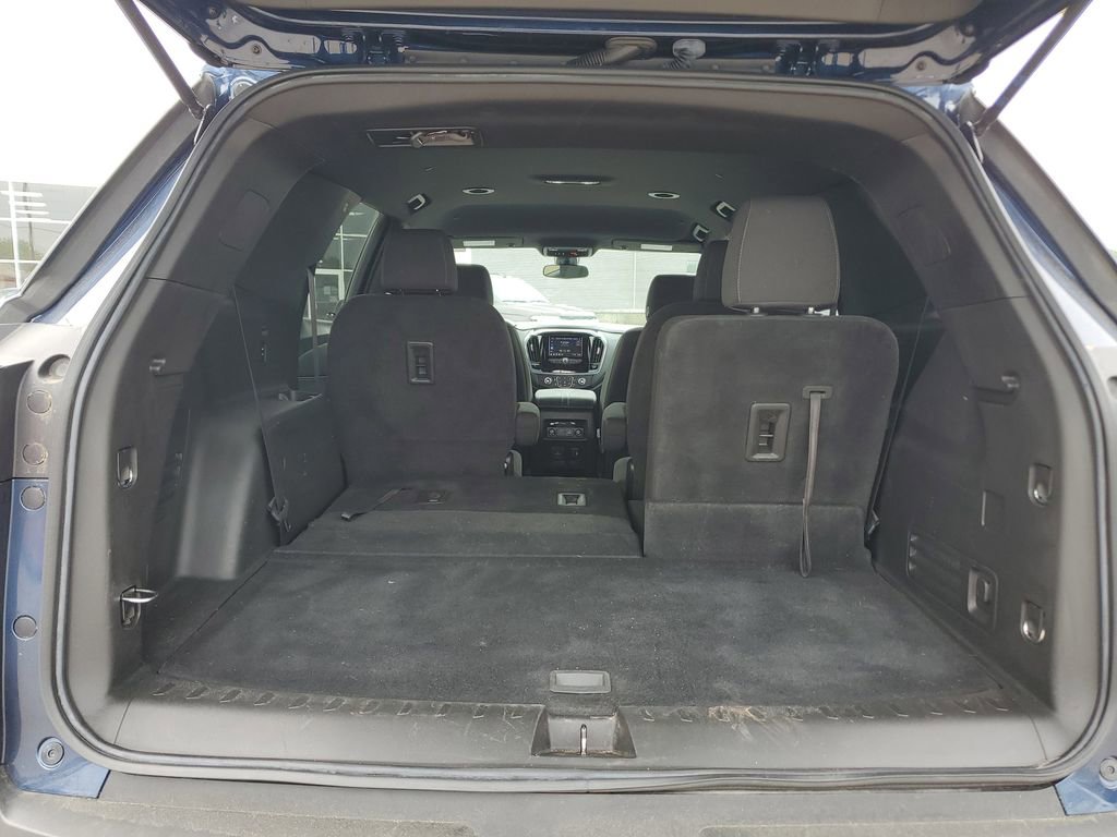 Used 2022 Chevrolet Traverse LT w/ LPO, Cargo Package image 7