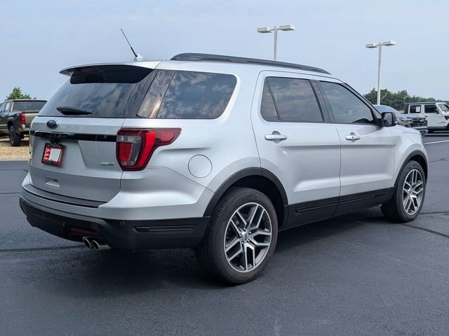 Used 2018 Ford Explorer Sport w/ Equipment Group 401A AWD/4WD image 3