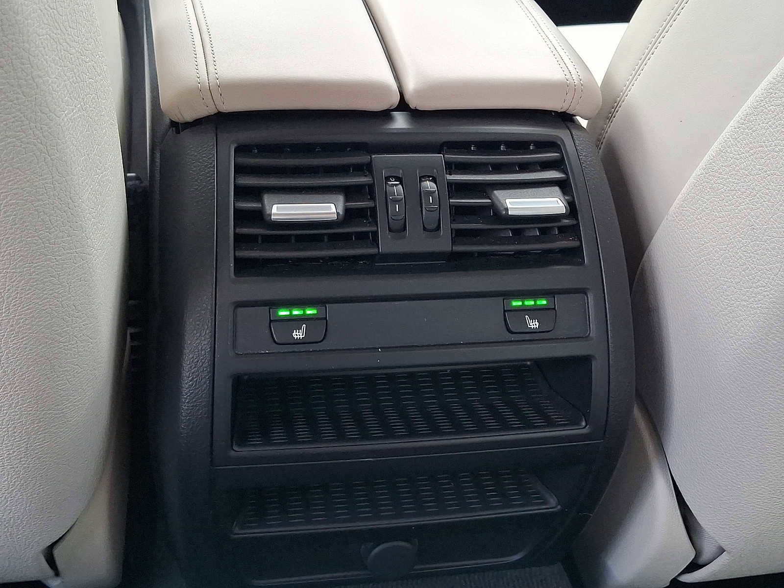 Used 2016 BMW 528i xDrive Sedan image 9