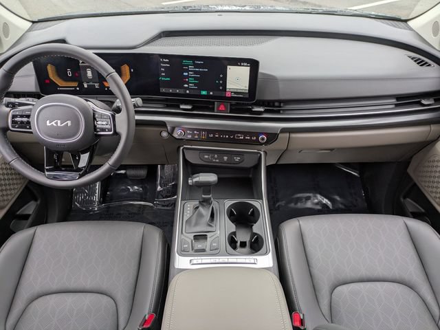 New 2026 Kia Carnival FWD image 19