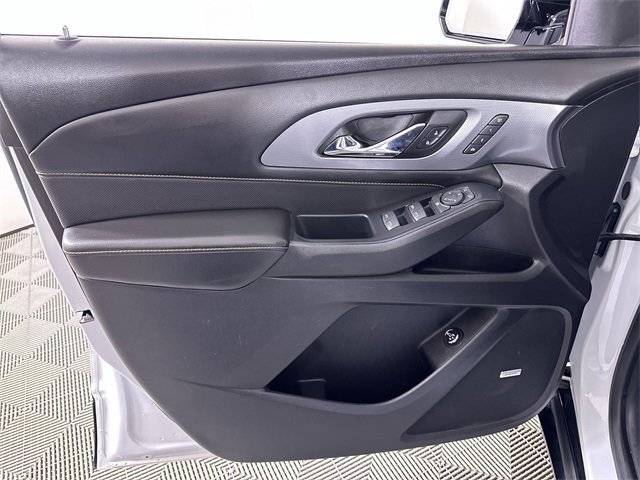 Used 2018 Chevrolet Traverse Premier w/ Redline Edition image 23