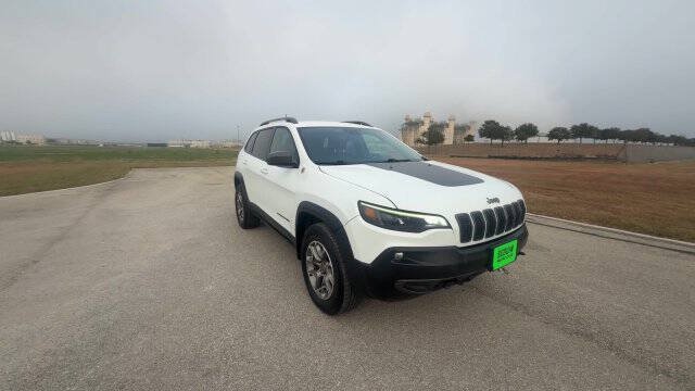 Used 2021 Jeep Cherokee Trailhawk AWD/4WD image 2