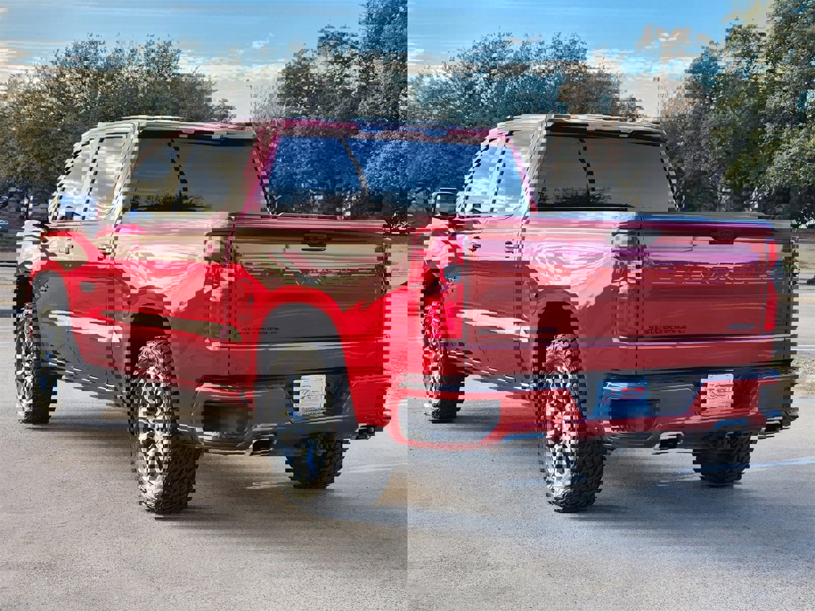 Used 2023 Chevrolet Silverado 1500 RST image 4