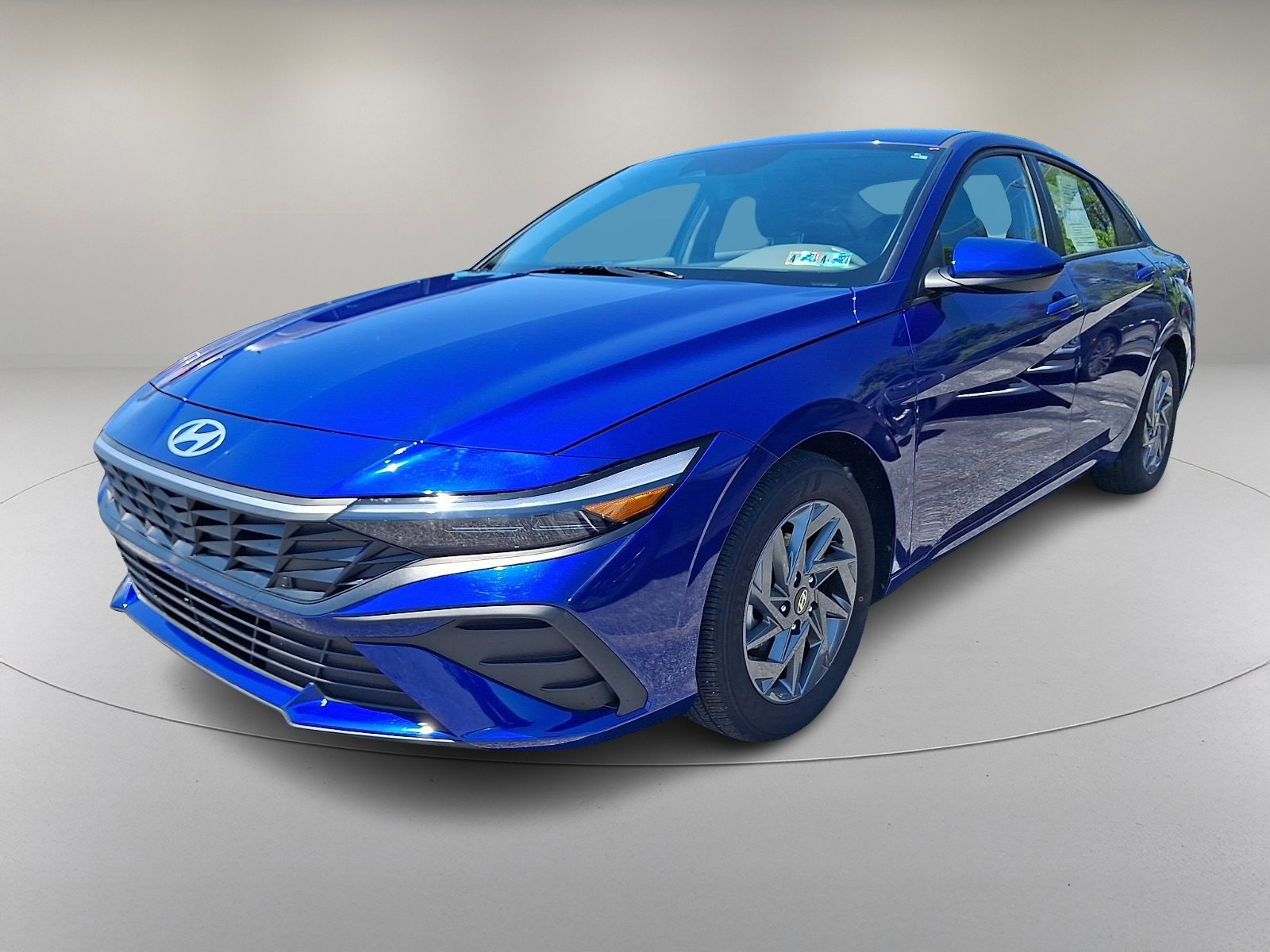 Used 2024 Hyundai Elantra SEL FWD image 5