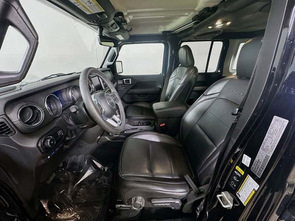 Used 2023 Jeep Wrangler Unlimited Sahara w/ Cold Weather Group image 15