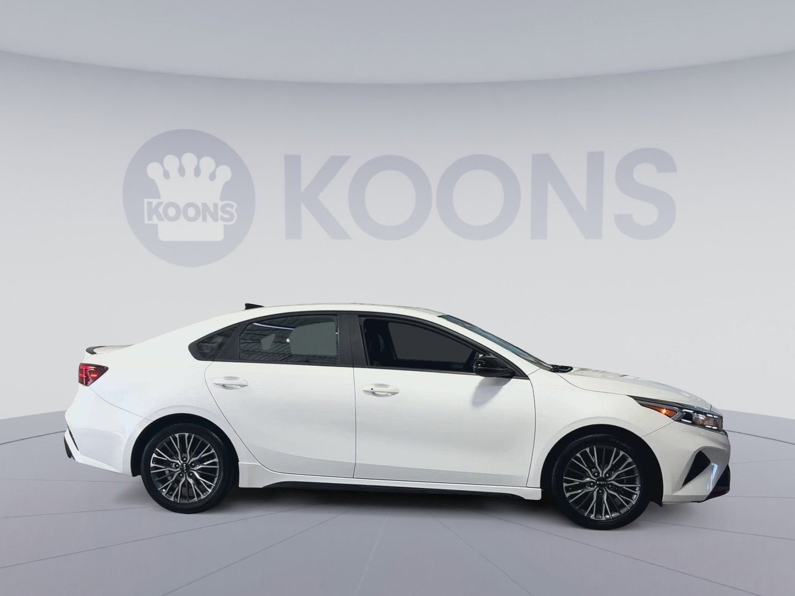 Used 2023 Kia Forte GT-Line w/ GT-Line Premium Package image 12
