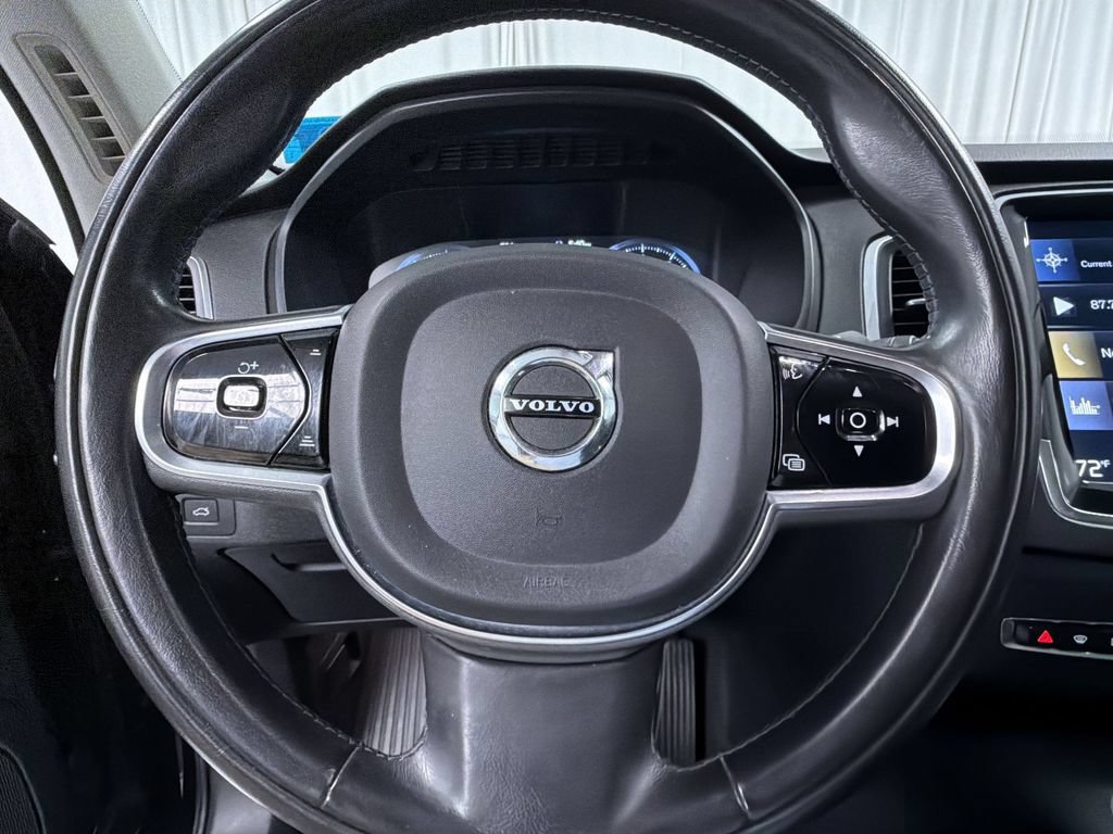 Used 2020 Volvo XC90 T6 Momentum AWD/4WD image 15