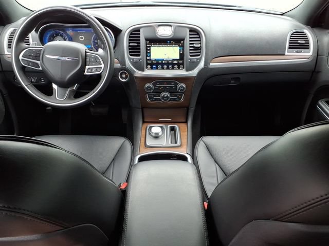 Used 2018 Chrysler 300 C w/ Sun, Sound & Nav Package RWD image 26