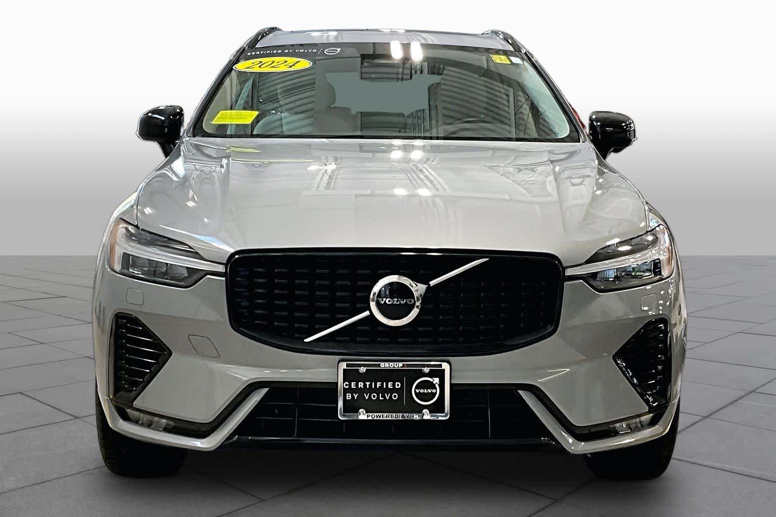 Used 2024 Volvo XC60 B5 Core w/ Climate Package AWD/4WD image 4