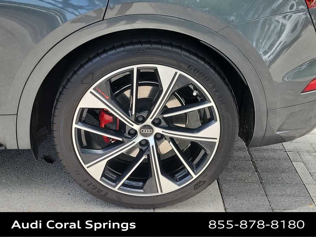 Used 2024 Audi SQ5 Premium Plus w/ Premium Plus Package AWD/4WD image 16