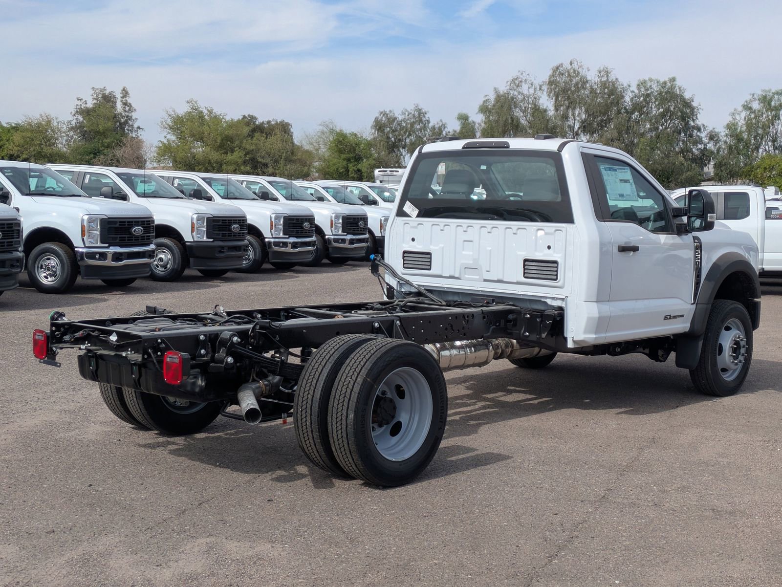 New 2026 Ford F550 4x4 Regular Cab Super Duty image 7