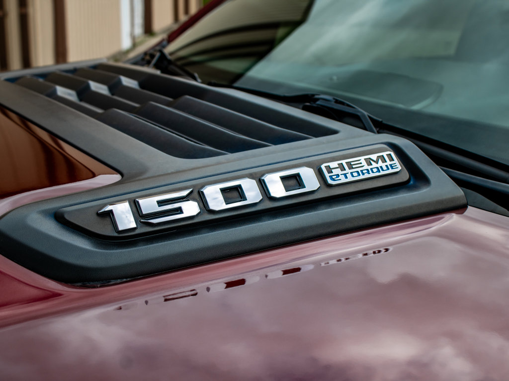 Used 2021 RAM 1500 Laramie AWD/4WD image 10