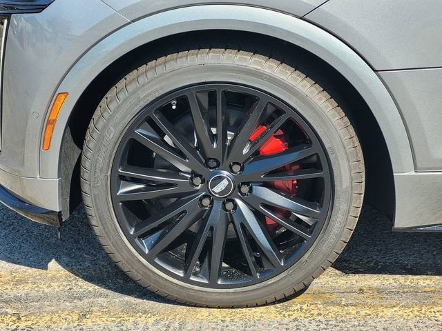 New 2026 Cadillac Lyriq V image 10