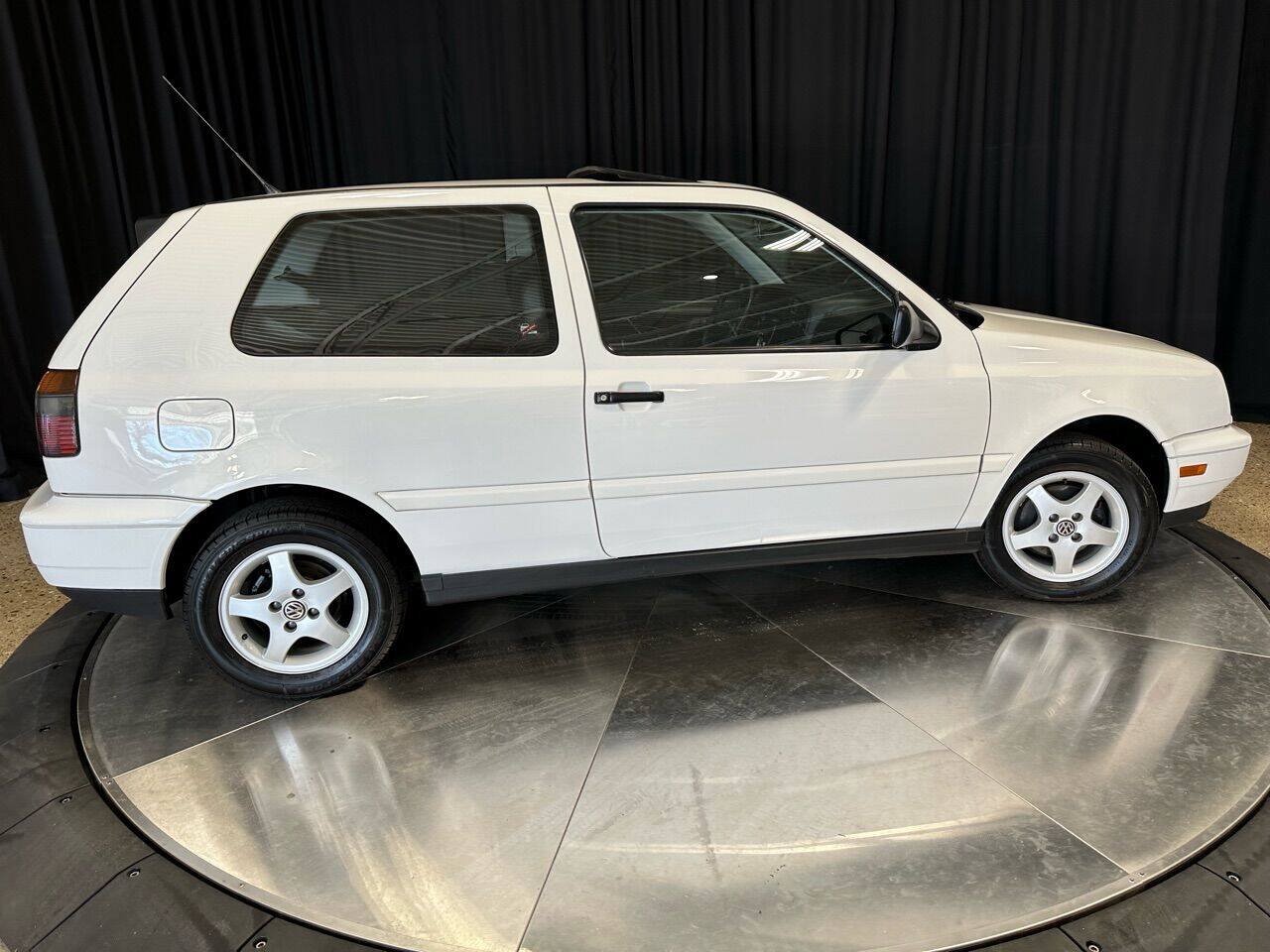 Used 1997 Volkswagen GTI FWD image 10