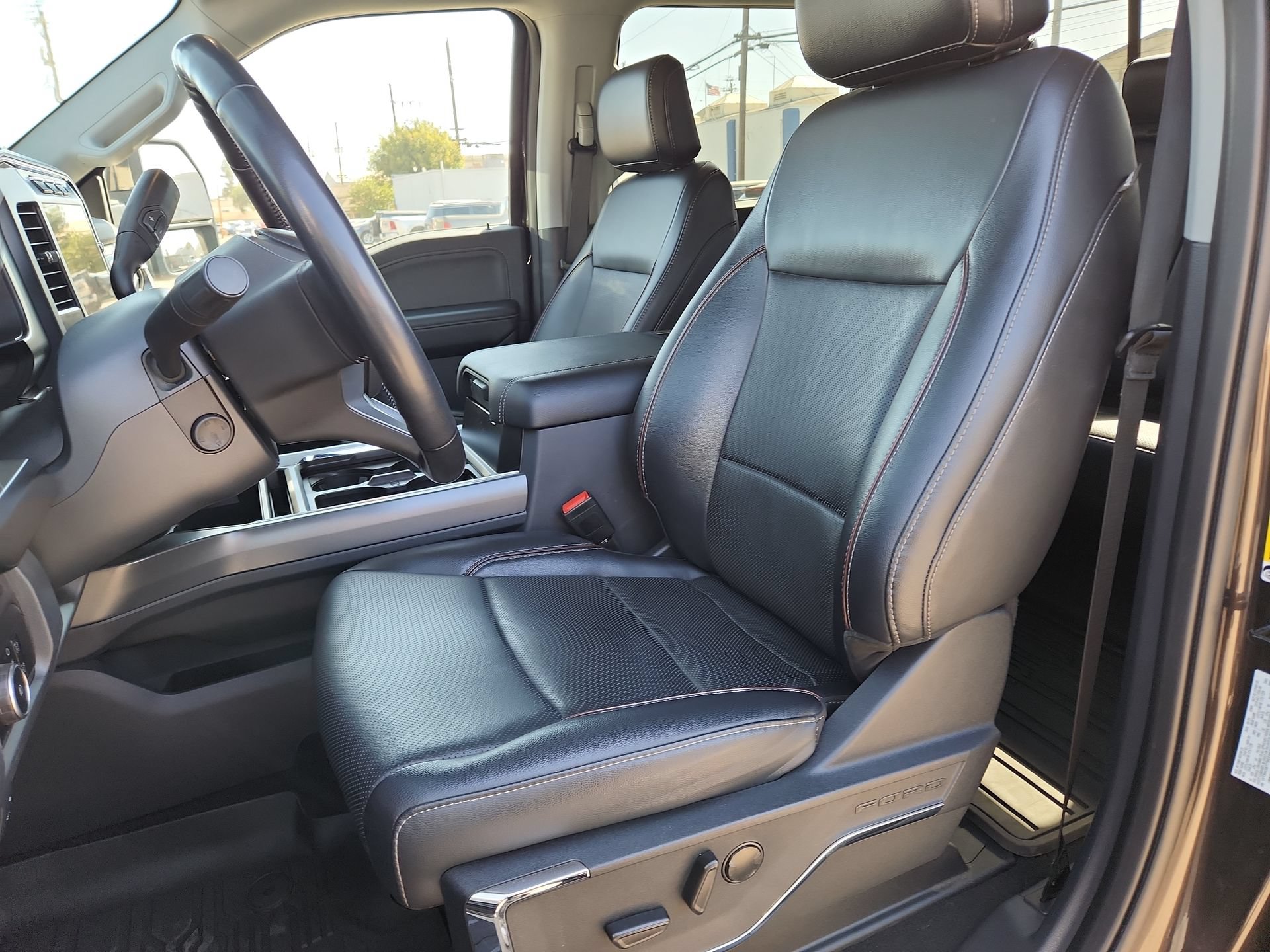 Used 2024 Ford F350 Lariat AWD/4WD image 13