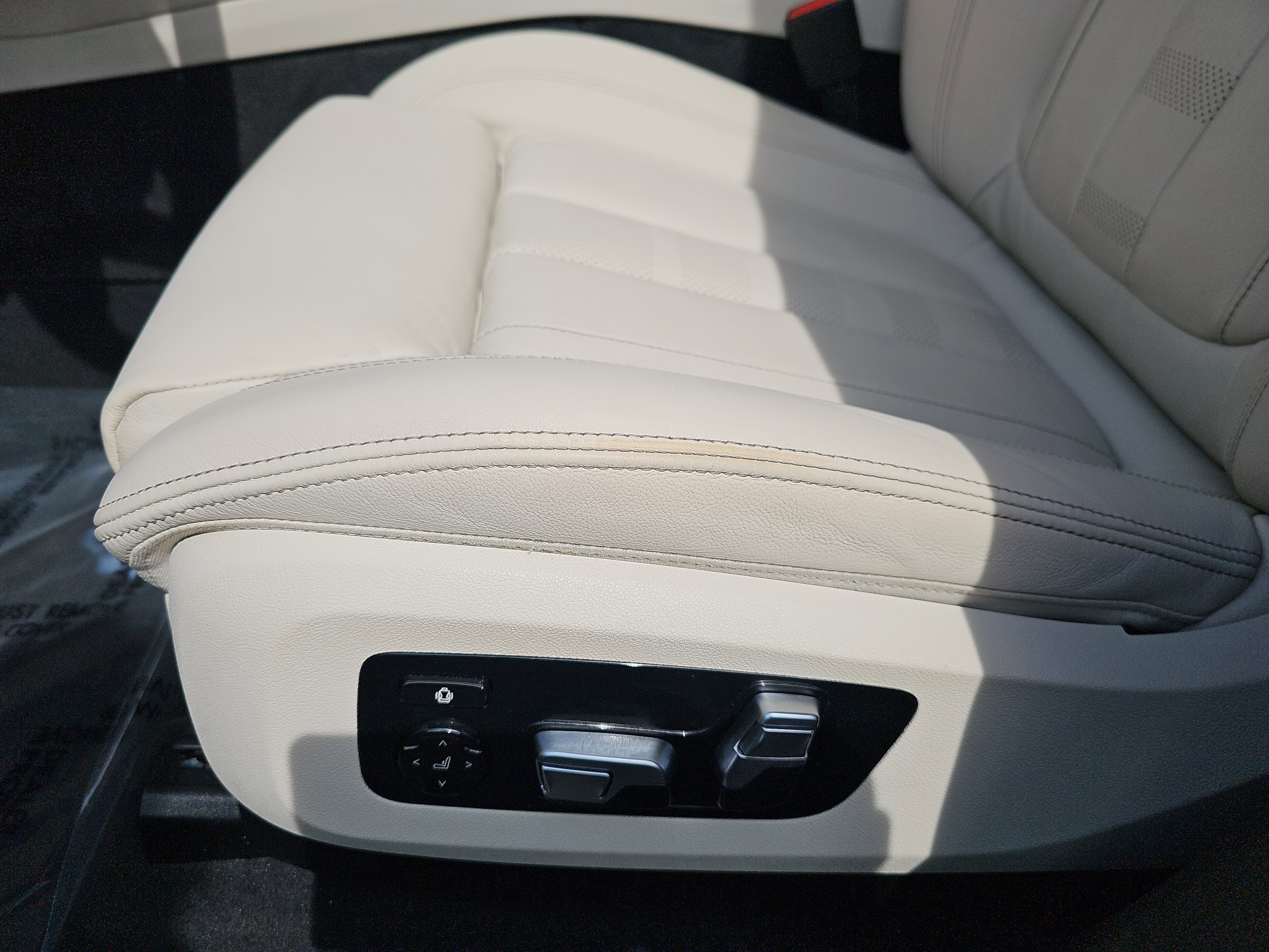 Used 2020 BMW X5 xDrive40i w/ Premium Package AWD/4WD image 31