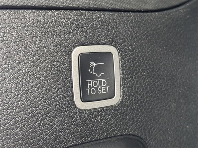 Used 2024 Jeep Wagoneer Series II w/ Flexible Seating Group image 13