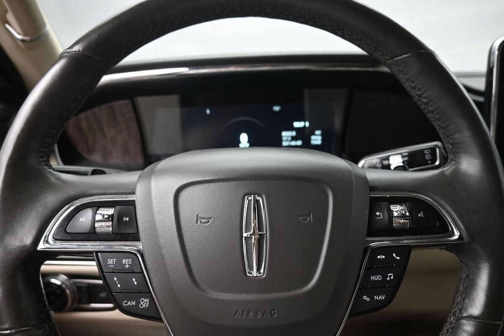 Used 2019 Lincoln Navigator Reserve AWD/4WD image 14