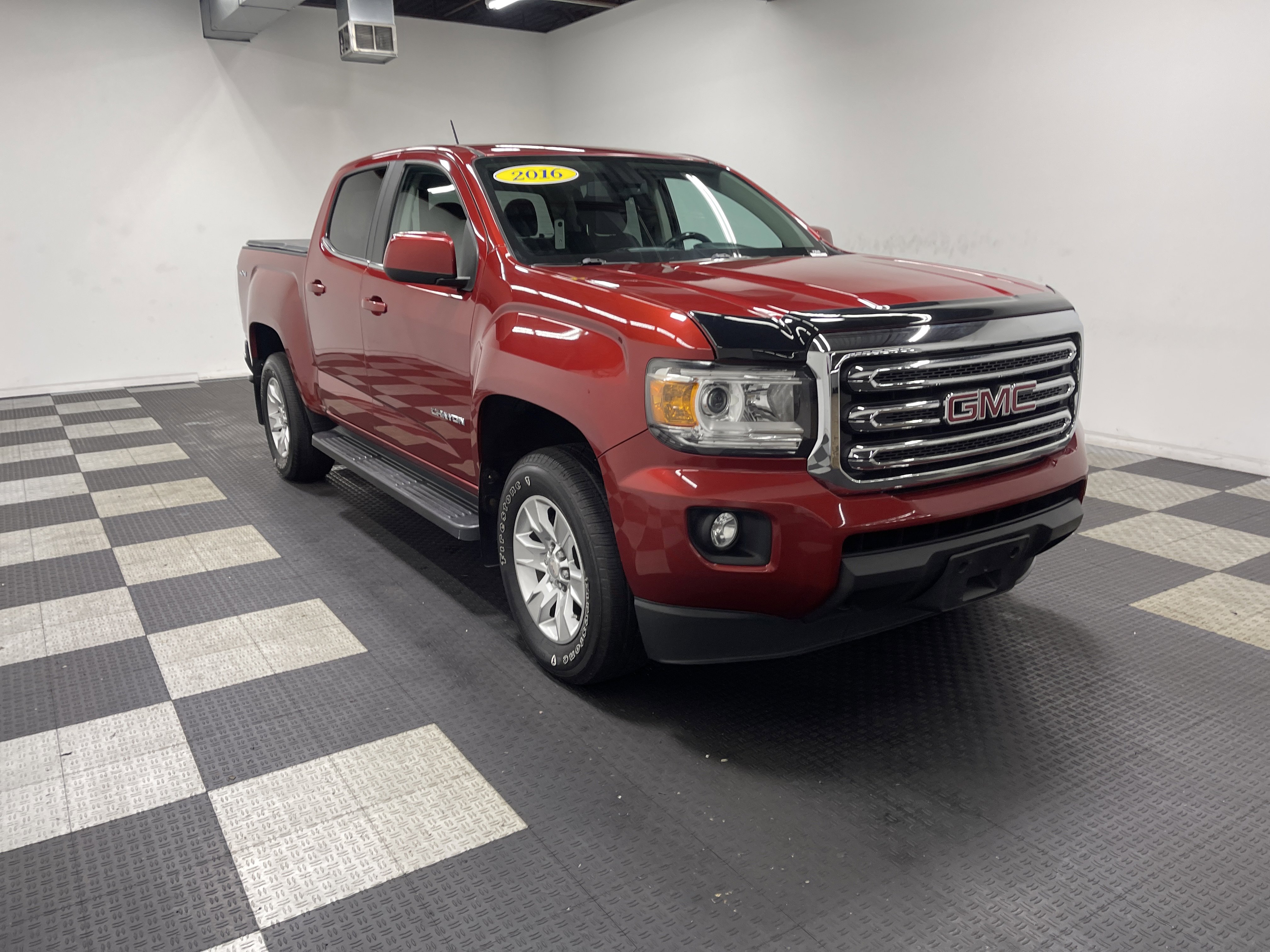 Used 2016 GMC Canyon SLE w/ SLE Convenience Package image 6