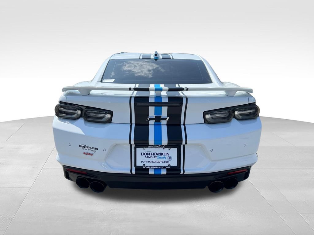Used 2021 Chevrolet Camaro SS RWD image 4