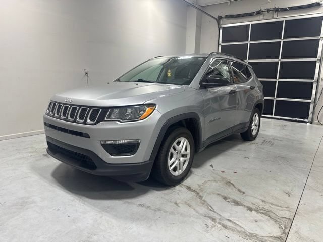 Used 2021 Jeep Compass Sport FWD image 2