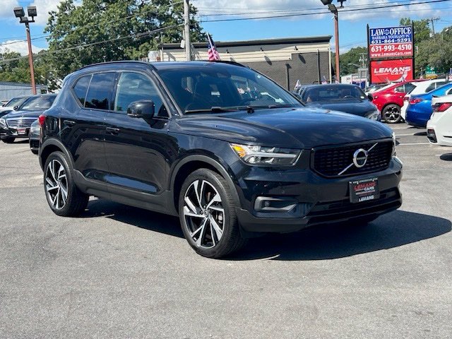 Used 2020 Volvo XC40 T5 R-Design AWD/4WD image 3