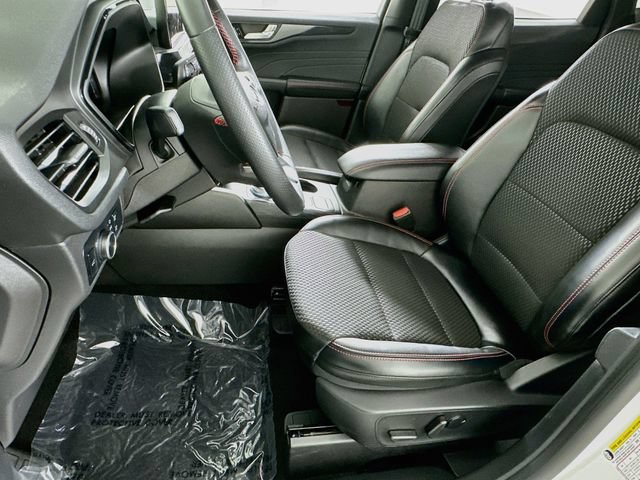 Used 2024 Ford Escape ST-Line FWD image 9
