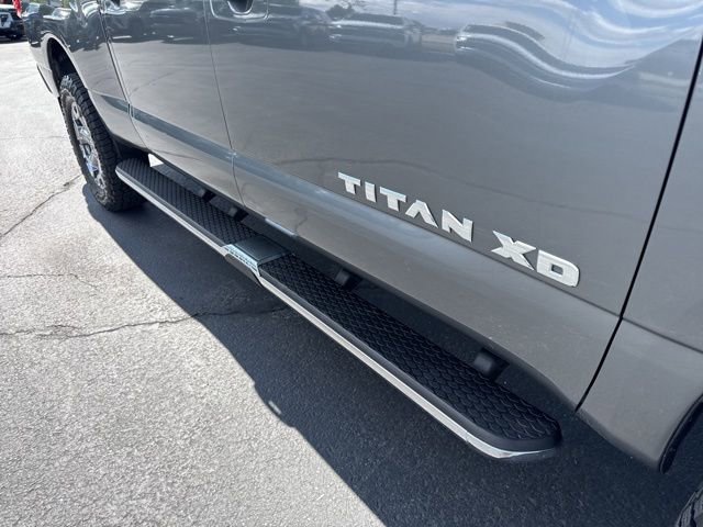 Used 2017 Nissan Titan SV AWD/4WD image 11