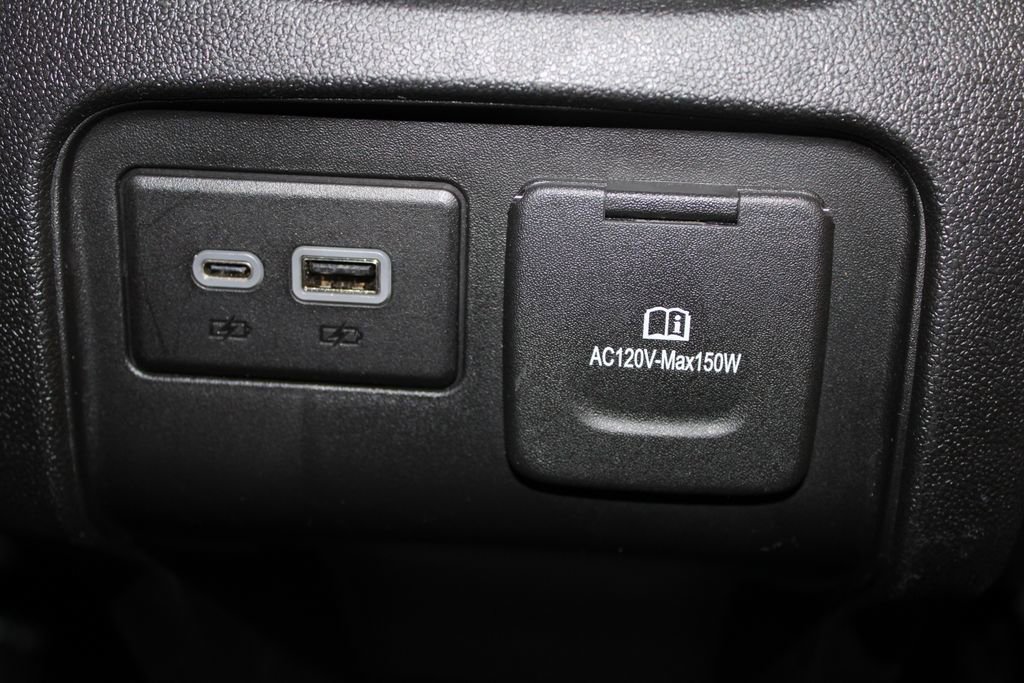 Used 2025 Chevrolet Blazer RS FWD image 32