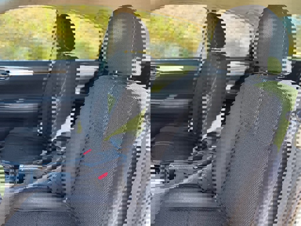 Used 2018 Nissan Sentra S w/ S Midnight Style Package image 11