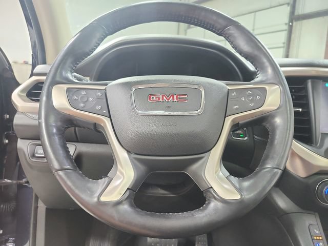 Used 2018 GMC Acadia Denali w/ Technology Package AWD/4WD image 26