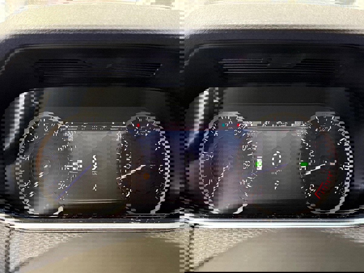 Used 2023 Land Rover Range Rover Evoque S image 13