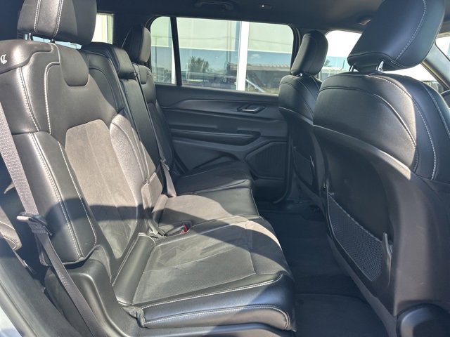 Used 2024 Jeep Grand Cherokee L Laredo image 28