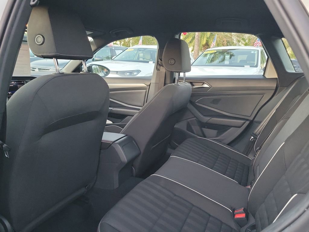 Certified 2022 Volkswagen Jetta Sport image 8