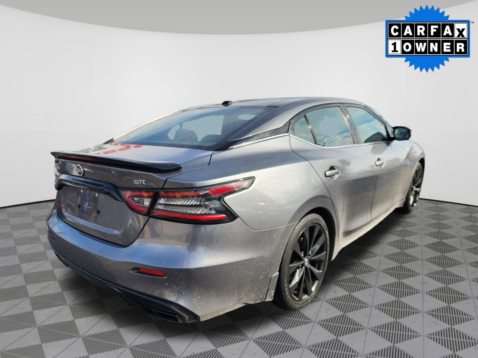 Certified 2022 Nissan Maxima SR w/ Sport Mat Group image 4