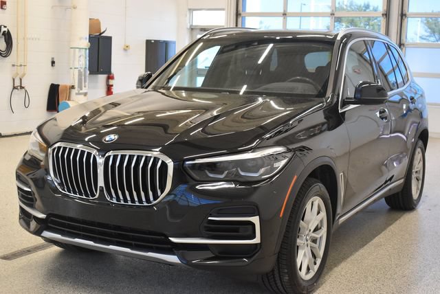 Used 2023 BMW X5 xDrive40i w/ Premium Package AWD/4WD image 9