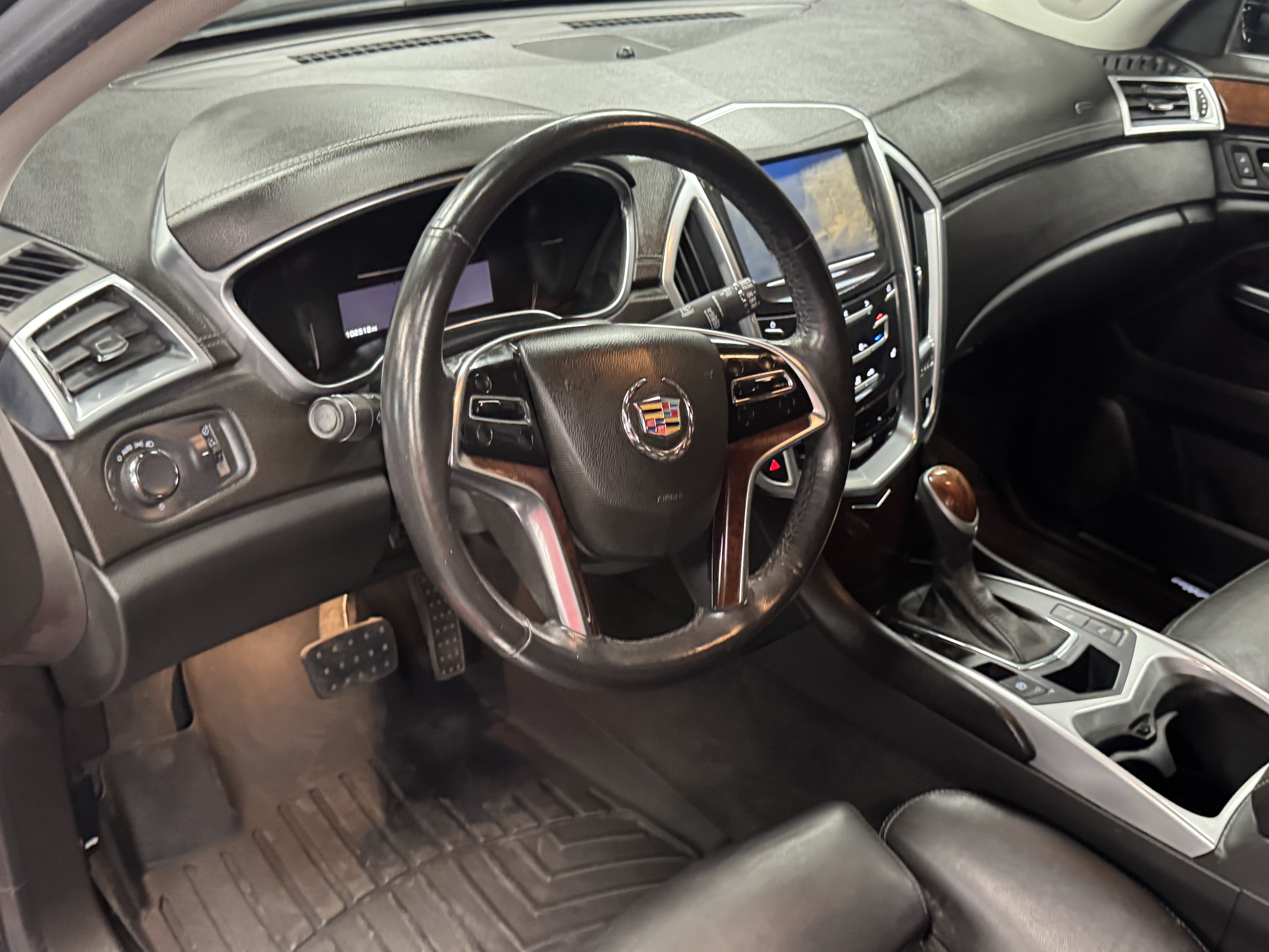 Used 2013 Cadillac SRX Luxury AWD/4WD image 6