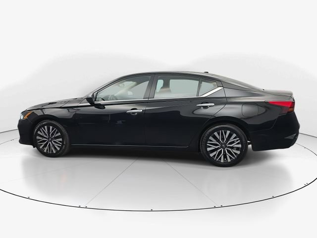 Used 2024 Nissan Altima 2.5 SV image 6