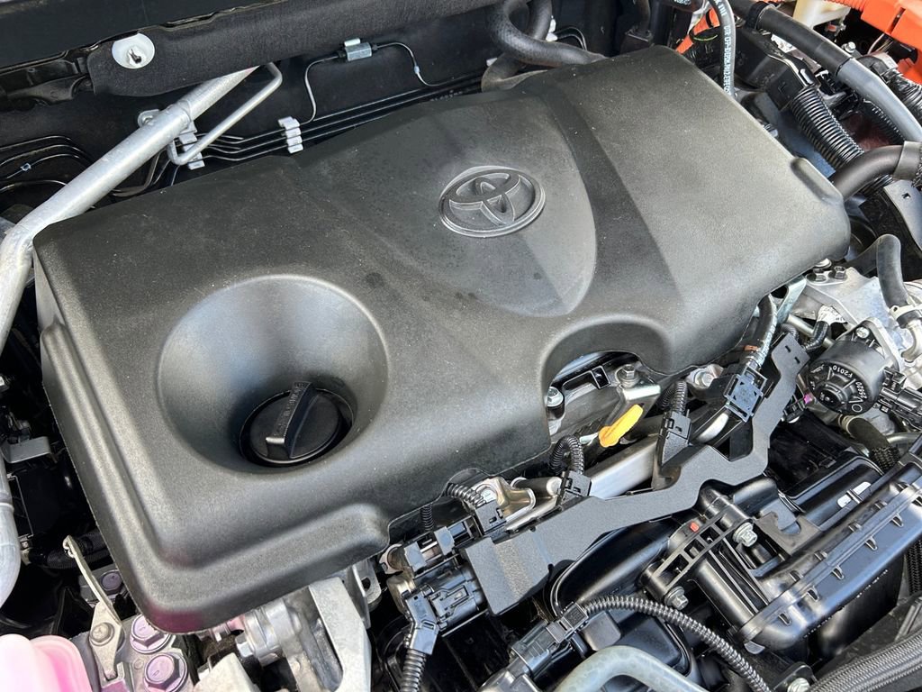 Used 2022 Toyota RAV4 XLE Premium image 30