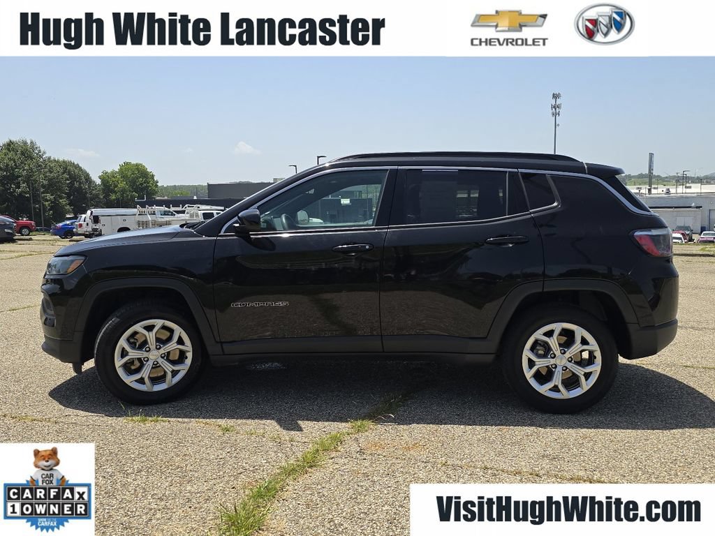 Used 2024 Jeep Compass Latitude AWD/4WD image 11