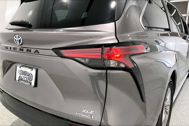 Used 2022 Toyota Sienna LE FWD image 29