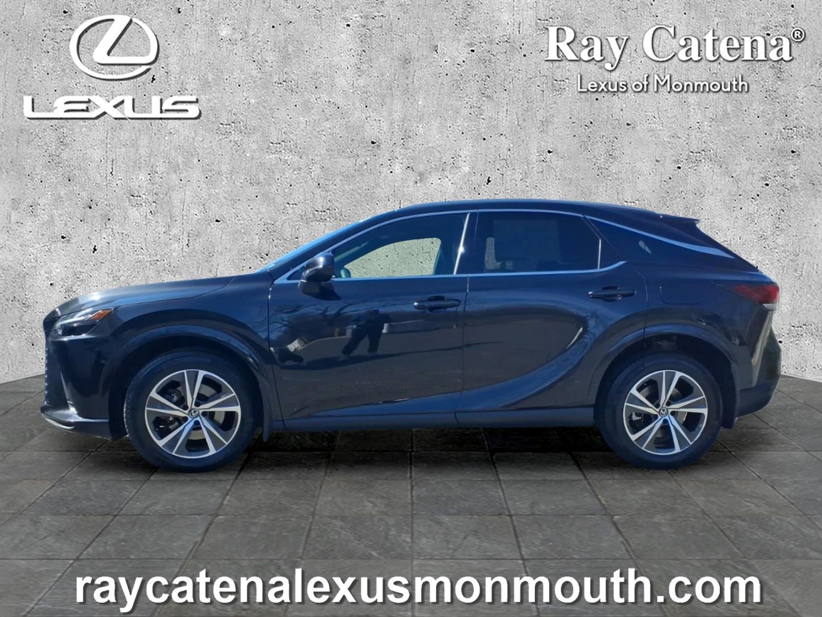 Used 2023 Lexus RX 350 Premium w/ Accessory Package AWD/4WD image 4