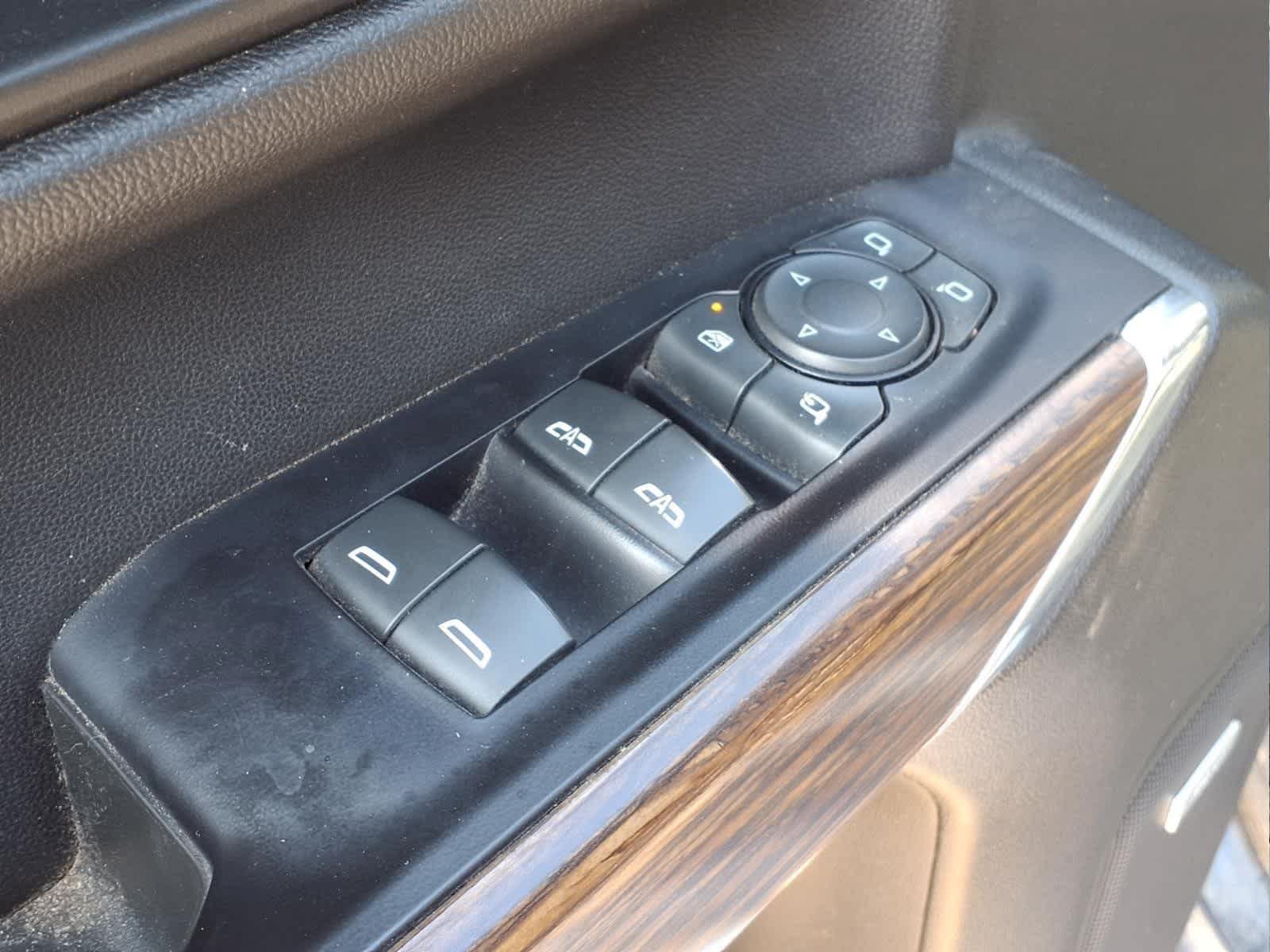 Used 2019 Chevrolet Silverado 1500 High Country AWD/4WD image 12