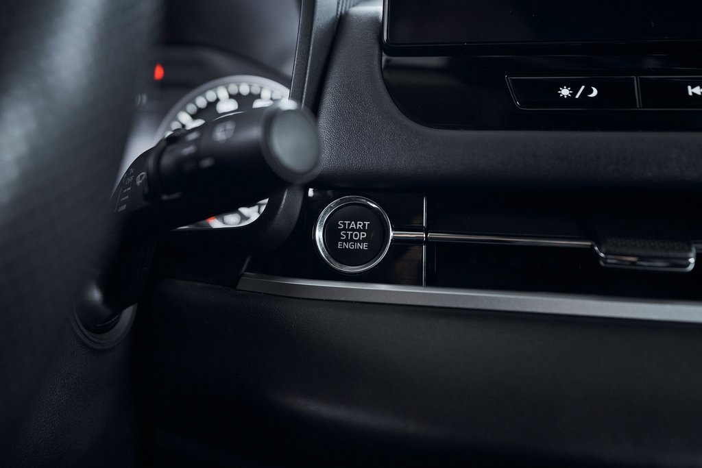 Used 2025 Mitsubishi Outlander ES image 49