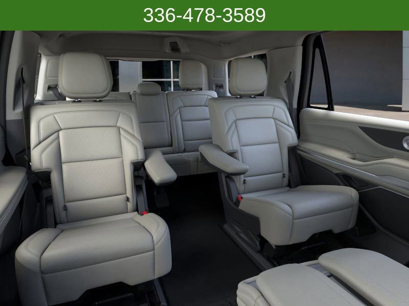 New 2025 Lincoln Navigator Reserve image 11